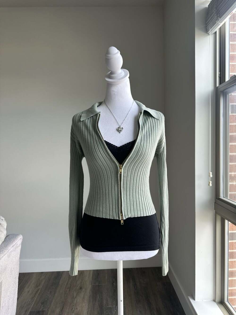Y2K No Boundaries Sage Green Ribbed Zip-Up Size M